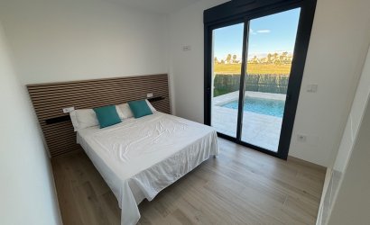 Herverkoop - Villa -
Los Alcazares - Roda