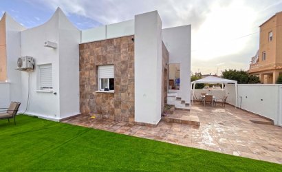 Reventa - Adosado -
Orihuela Costa - Playa Flamenca