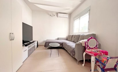 Reventa - Adosado -
Orihuela Costa - Playa Flamenca