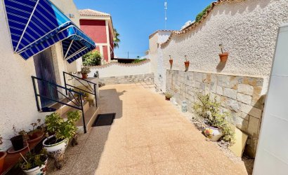 Resale - Villa -
Ciudad Quesada