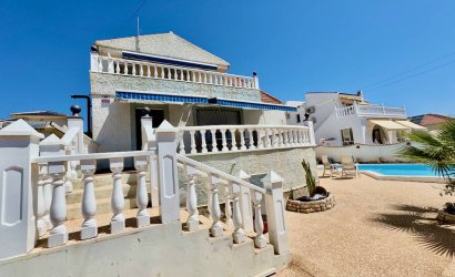 Resale - Villa -
Ciudad Quesada