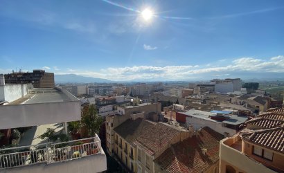 Herverkoop - Apartment -
Villena