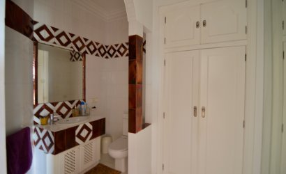 Resale - Villa -
Torrevieja - Torreta