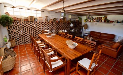 Resale - Villa -
Torrevieja - Torreta