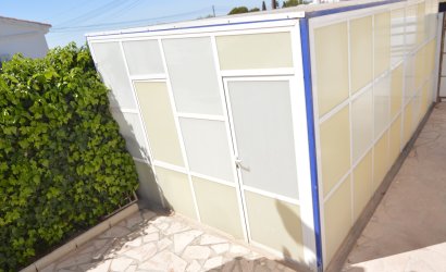 Resale - Villa -
Torrevieja - Torreta