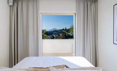 Reventa - Apartment -
Benahavis - La Quinta