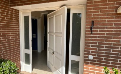 Resale - Villa -
Benidorm