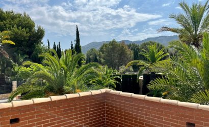 Resale - Villa -
Benidorm