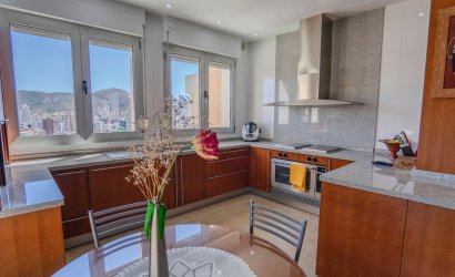Revente - Apartment -
Benidorm
