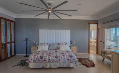 Revente - Apartment -
Benidorm