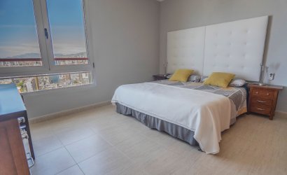 Revente - Apartment -
Benidorm