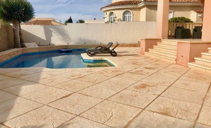 Resale - Villa -
Ciudad Quesada