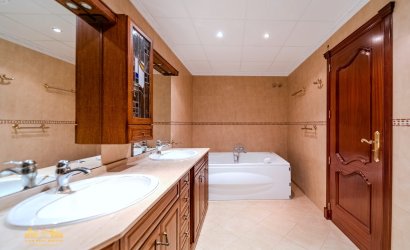 Resale - Villa -
Altea - Altea Hills