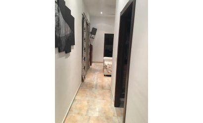 Herverkoop - Herenhuis -
Torre de la Horadada - Mil Palmeras