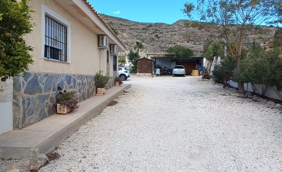 Herverkoop - Villa -
Fortuna