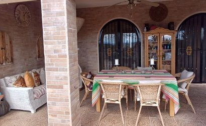 Herverkoop - Villa -
Fortuna