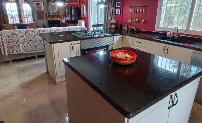 Herverkoop - Villa -
Fortuna