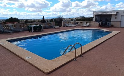 Herverkoop - Villa -
Fortuna