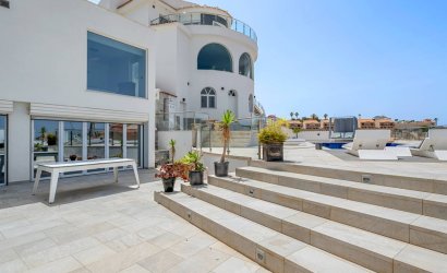 Resale - Villa -
Ciudad Quesada