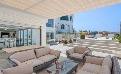 Resale - Villa -
Ciudad Quesada