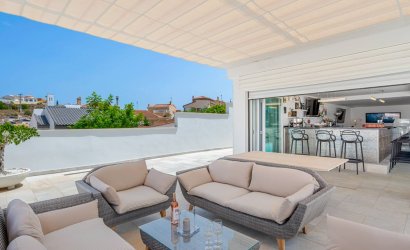 Resale - Villa -
Ciudad Quesada