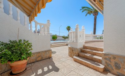 Resale - Villa -
Ciudad Quesada