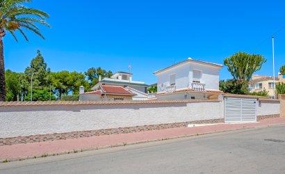 Resale - Villa -
Ciudad Quesada