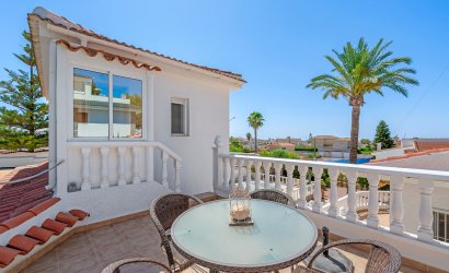 Resale - Villa -
Ciudad Quesada