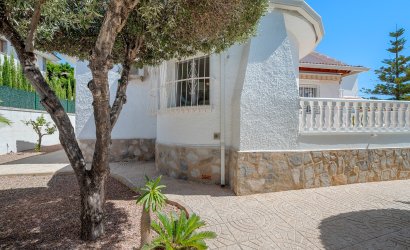 Resale - Villa -
Ciudad Quesada