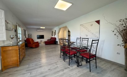 Revente - Villa -
Blanca