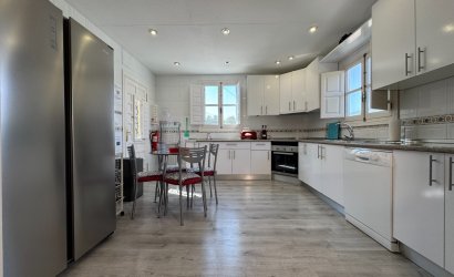 Revente - Villa -
Blanca