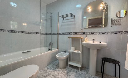 Revente - Villa -
Blanca