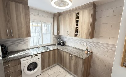 Herverkoop - Herenhuis -
Orihuela Costa - La Zenia