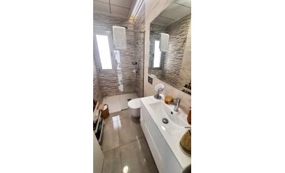 Resale - Villa -
Pau 26 - Villamartin