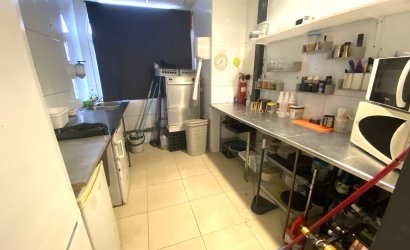 Herverkoop - Reclame -
Algorfa - Inland