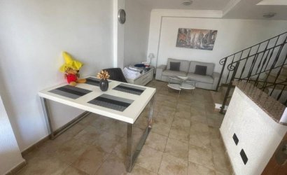 Reventa - Adosado -
Guardamar del Segura - Urbanizaciones