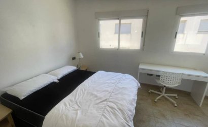 Reventa - Adosado -
Guardamar del Segura - Urbanizaciones