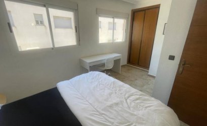 Reventa - Adosado -
Guardamar del Segura - Urbanizaciones