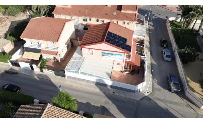 Herverkoop - Herenhuis -
San Javier