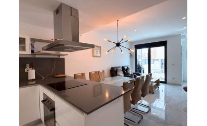 Reventa - Adosado -
Playa Flamenca