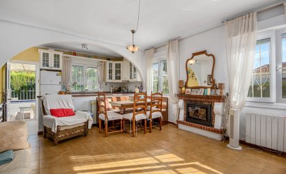 Herverkoop - Villa -
Ciudad Quesada