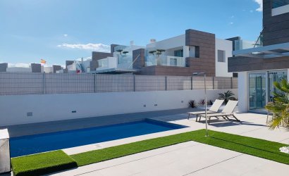 Resale - Villa -
El Raso