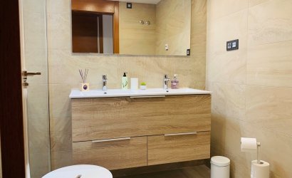 Resale - Villa -
El Raso