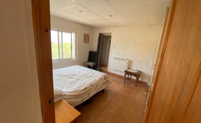 Resale - Villa -
Sax