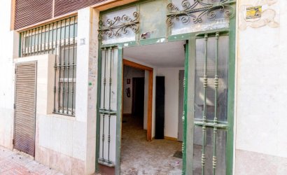 Resale - Commercial -
Torrevieja