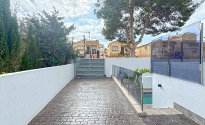 Herverkoop - Detached Villa -
Torrevieja - Los Balcones - Los Altos del Edén