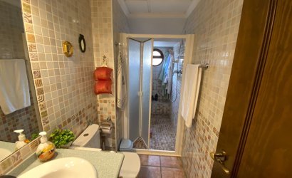 Herverkoop - Herenhuis -
Sax