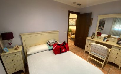 Herverkoop - Herenhuis -
Sax