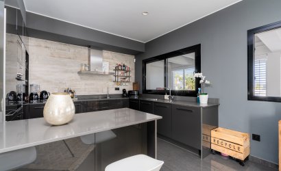 Herverkoop - Villa -
San Fulgencio - La Marina