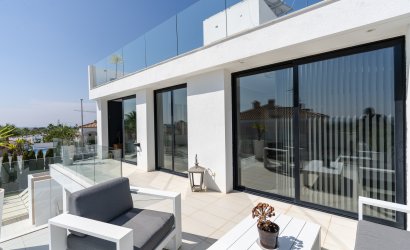 Herverkoop - Villa -
San Fulgencio - La Marina